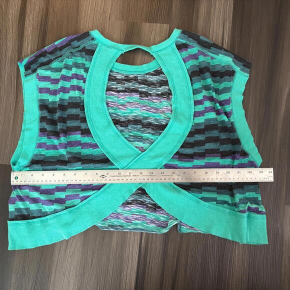 Free People Movement My Time Slouchy Top Shirt Tee Green Size Small Sleeveless - Picture 6 of 7